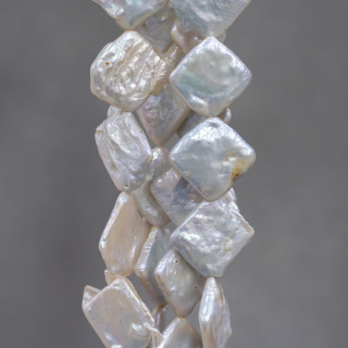 Rhombus Flat River Pearls (SWG) Blanco 60-70gr