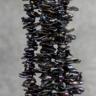 Peacock Scale Pearls with Side Oper 10-16mm Dark Grey