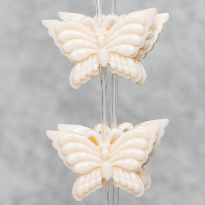 Perline Di Resina A Filo Farfalla Bifaccia 38x25mm 11pz - Bianco