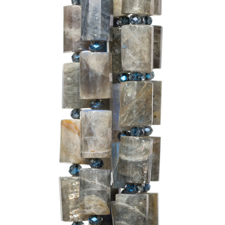 Prisme facetté cylindrique en labradorite grise 10x14mm