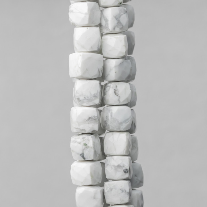 Alambre de cubo facetado de piedras indias cortadas a máquina 14-15 cm de diámetro 8-10 mm Aulita