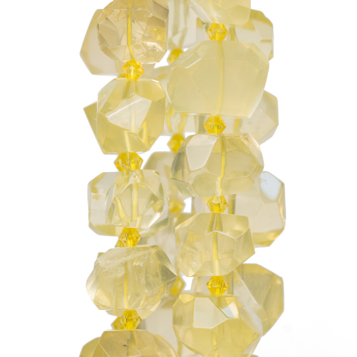 Pepitas facetadas irregulares de piedra de cuarzo limón 18-20x12-15 mm