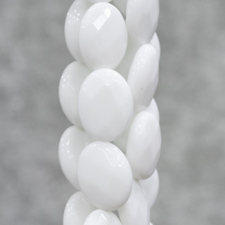 Weißer Achat, oval, facettiert, flach, 10 x 14 mm
