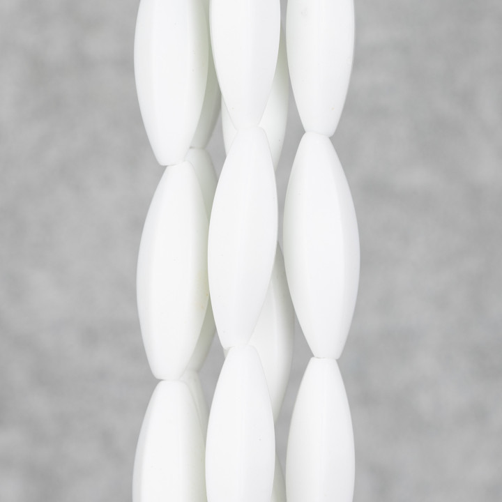 Weißer Achat Reis Hexagonal Synt 12x40mm