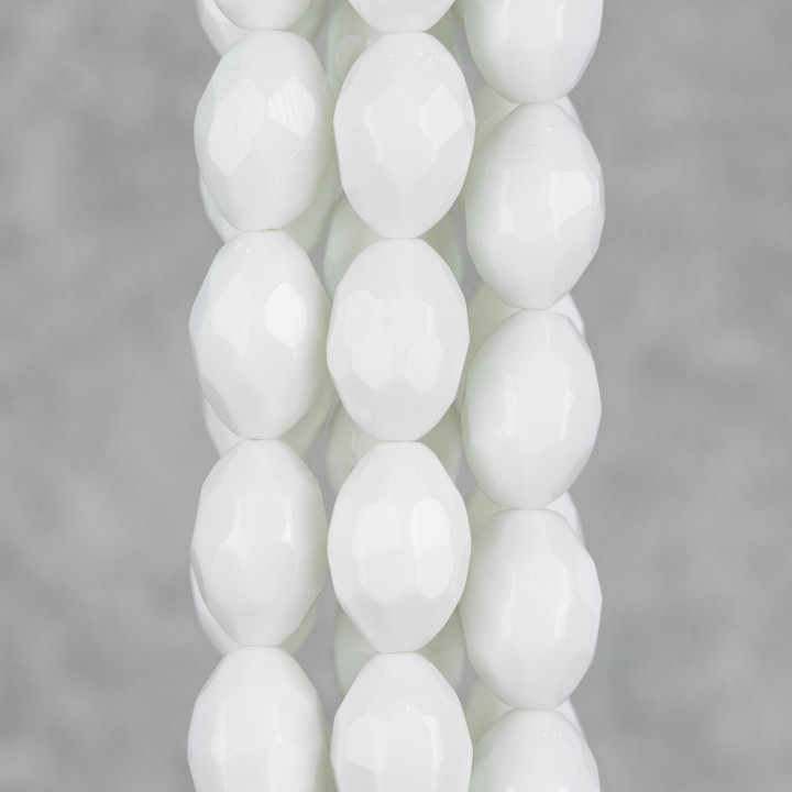 Agate Blanche Riz Synt Facette 14x20mm