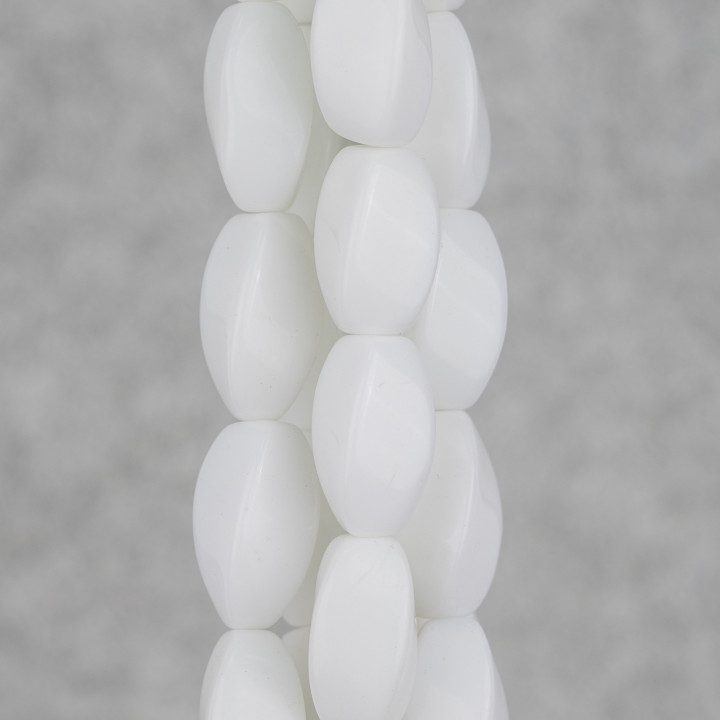Agate Blanche Riz Twist Synt 10x20mm