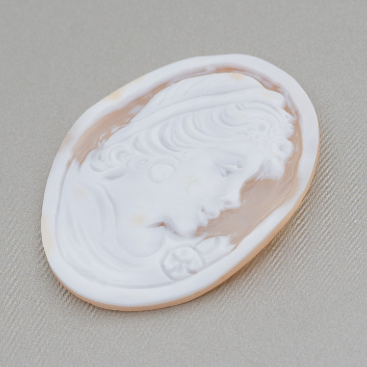 Camée gravé à la main fabriqué en Italie de coquille sardonique visage de femme ovale 35x45mm 1pc MOD1