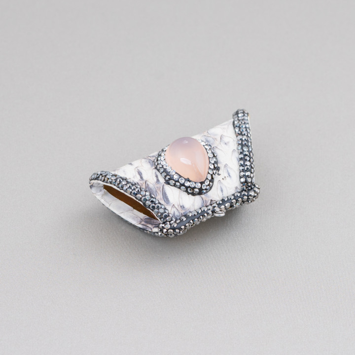 Schnittteil aus Kunstleder mit Strass Markasit A Trapez mit Hartsteinen 52x26mm 1St MOD10