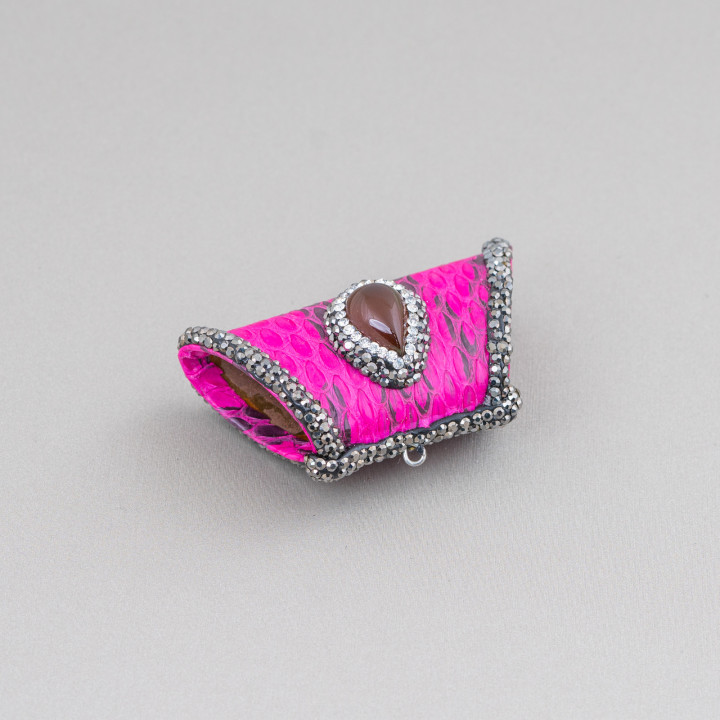 Componente Intramezzo Di SimilPelle Con Strass Marcasite A Trapezio Con Pietre Dure 52x26mm 1pz MOD3