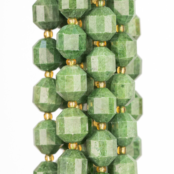 Diopsid-Kugel, zylindrisch geschnitten, facettiert, 9 x 10 mm