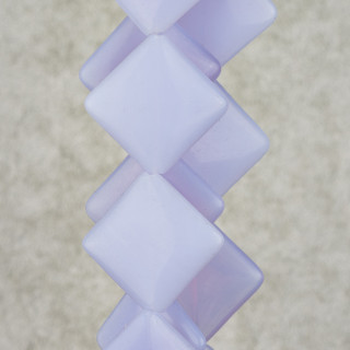 Synthetischer Opal hellblauer flacher Rhombus 30mm