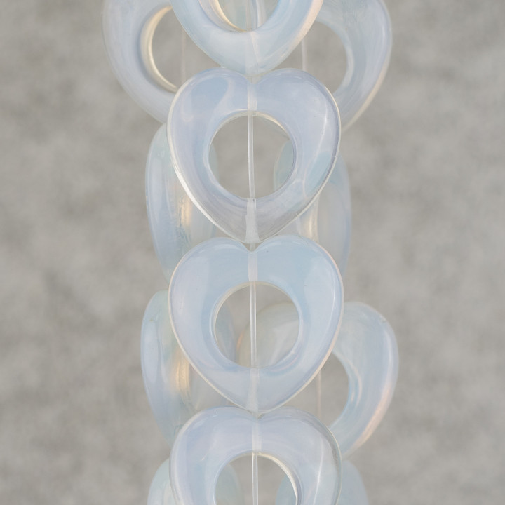 Opale Synthétique Coeur Plat Perforé 28mm