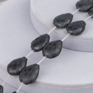 Cuentas de hilo Componente de cuero Piel de serpiente Gota plana 18x25mm 8pcs Negro