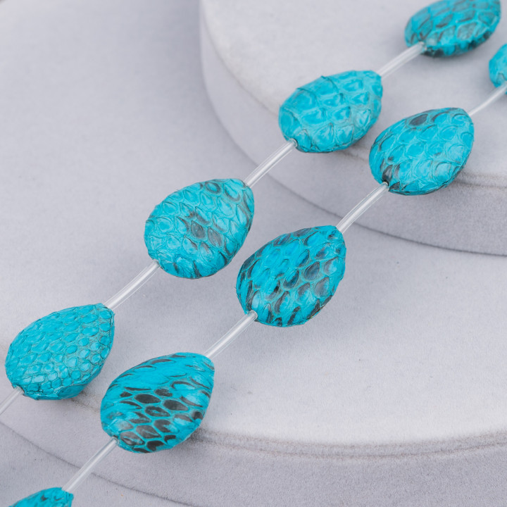 Perles Fil Composant Cuir Peau de Serpent Goutte Plate 18x25mm 8pcs Turquoise