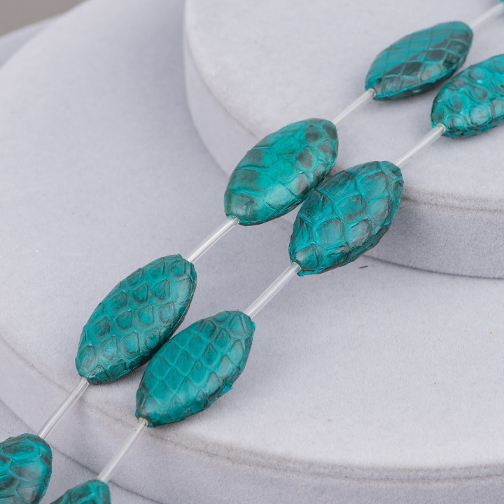 Fadenperlen Lederkomponente Schlangenhaut Oval Flach 17x30mm 8St Smaragdgrün