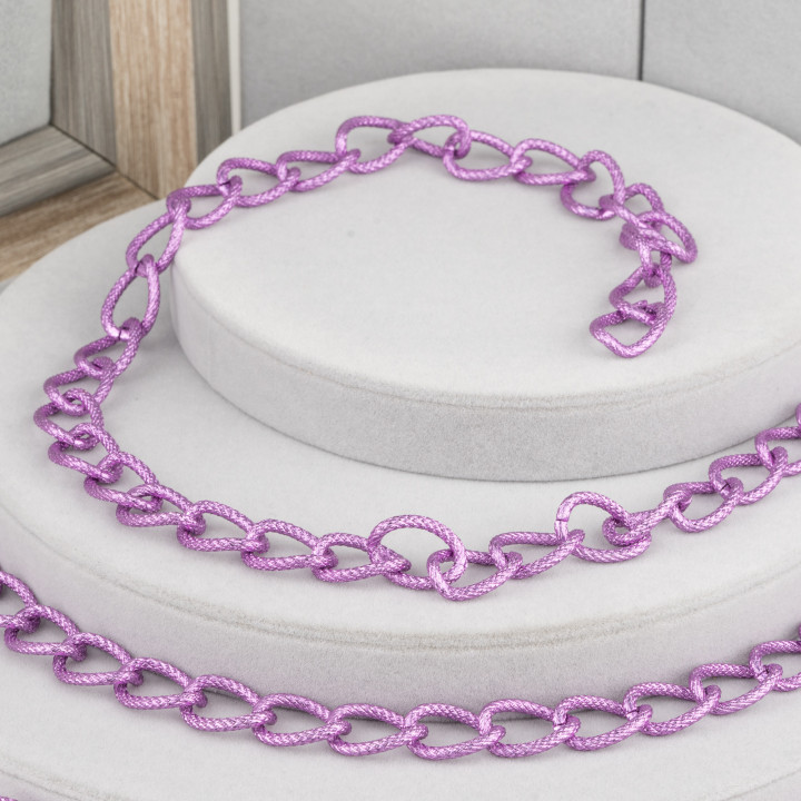 Ovale Diamant-Aluminiumkette 14x20mm Violett 1mt