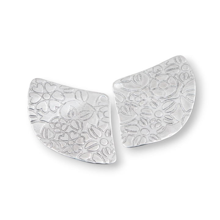 Componente de acero Triángulo Forjado Púa Colgante 21x16mm 72pcs