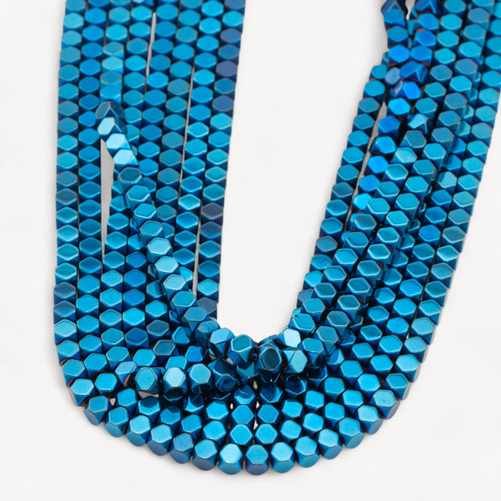 Hämatit Würfel Facettiert 04mm Blau
