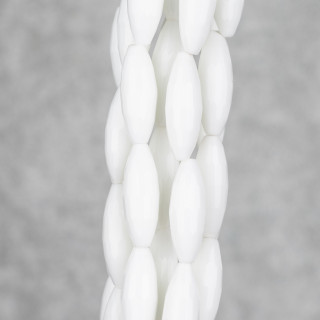 Weißer Achat Facettierter Reis Synt 10x30mm Zweite Wahl