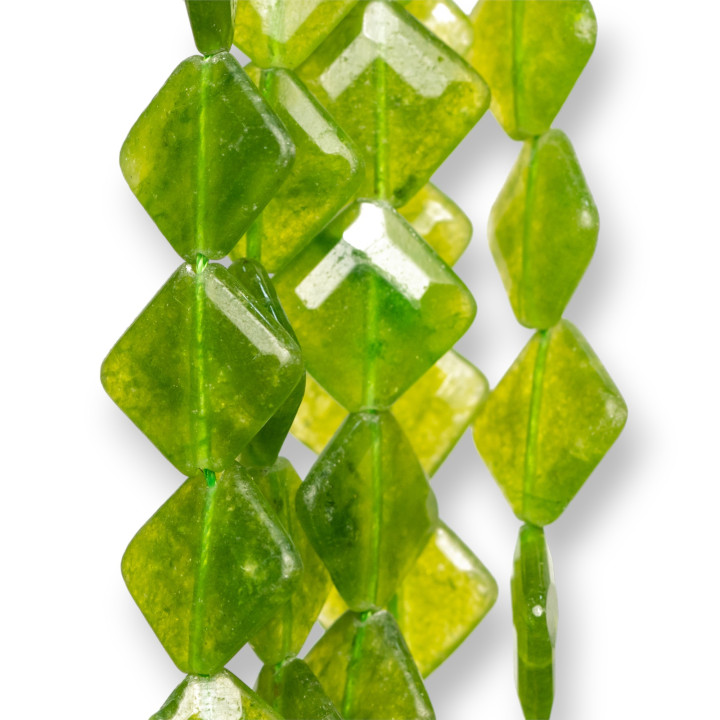 Peridot Jade Flat Rhombus facettiert 16 mm klar