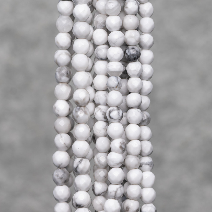 Faceted White Aulite 04mm