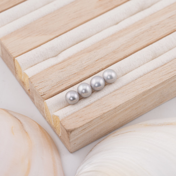 River Pearls 1 Round Hole (AAAA) 6.5-7.0mm 12 Pairs Gray