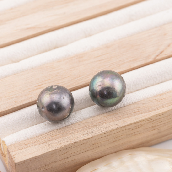 River Pearls 1 Round Hole (AAA) 14,0-14,5mm 1 Pair Grey Thaiti