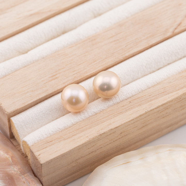 Freshwater Pearls 1 Round Hole (AAAA) 9.0-9.5mm 1 Pair Pink