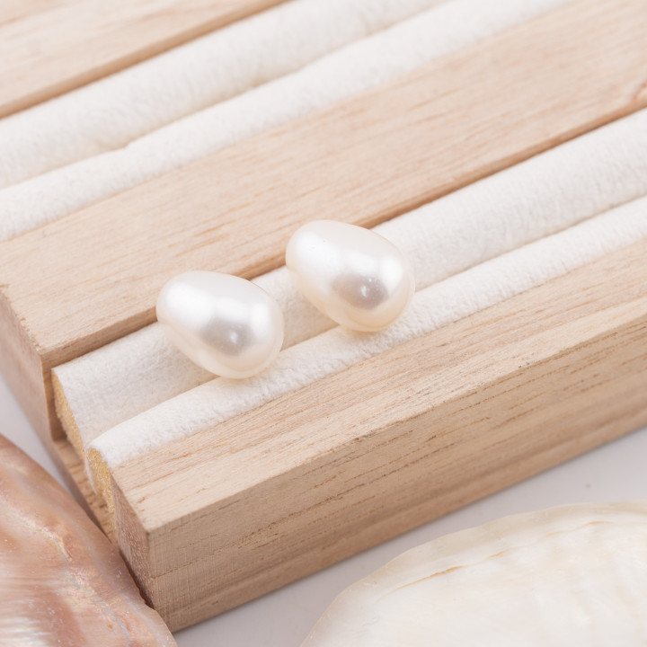 River Pearls Cabochon 1 Drop Hole (YEO) 9,5-10,0x11,5mm 1 Pair