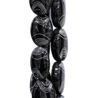 Onyx-Lasergravur, flaches Oval, 08 x 12 mm, gebogene Linien