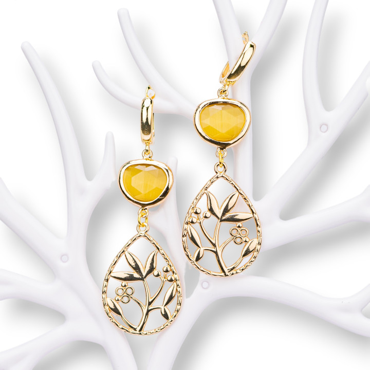 Pendientes de bronce con cabujón de ojo de gato y colgante en forma de lágrima con estampado de hojas de color amarillo oscuro