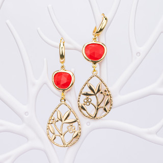 Boucles d'oreilles puces en bronze avec cabochon oeil de chat et pendentif larme à motif feuille rouge