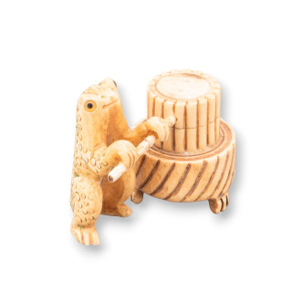 Oggettistica Netsuke di Osso Inciso a Mano 1pz 70x55mm