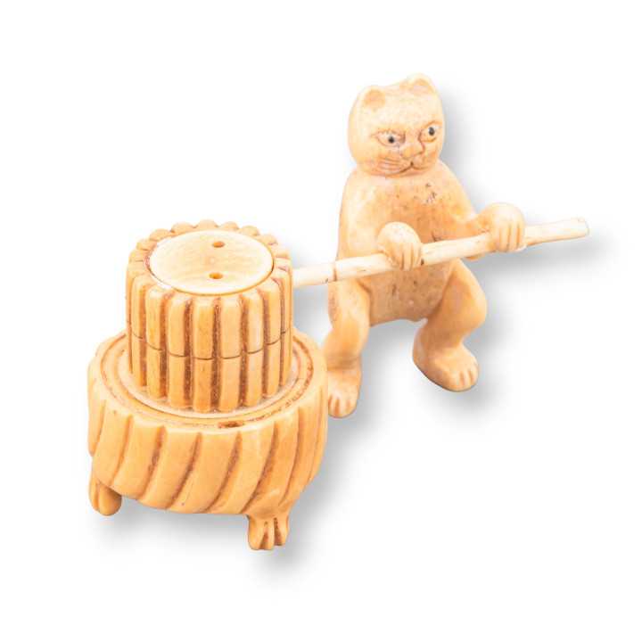 Oggettistica Netsuke di Osso Inciso a Mano 1pz 75x55mm