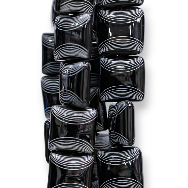 Onyx-Lasergravur, quadratisch, flach, 14 mm, gebogene Linien