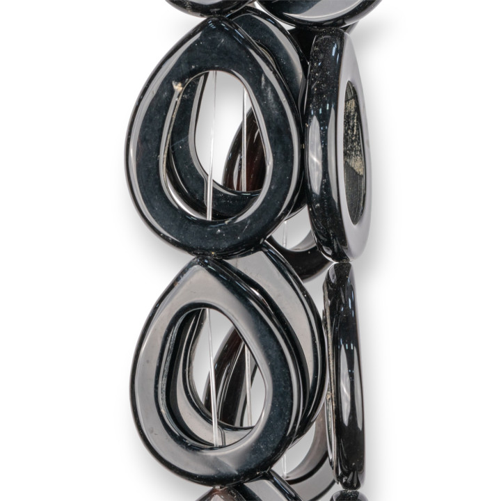 Assiette Perforée Agata 32x42mm Noir