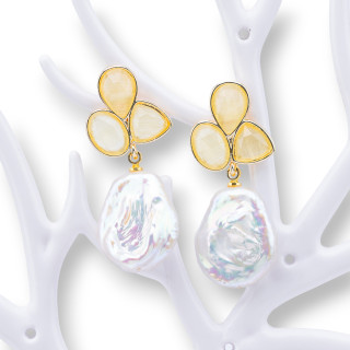 Bronze Stud Earrings with Cat's Eye and Baroque River Pearl Pendant 18x40mm Yellow