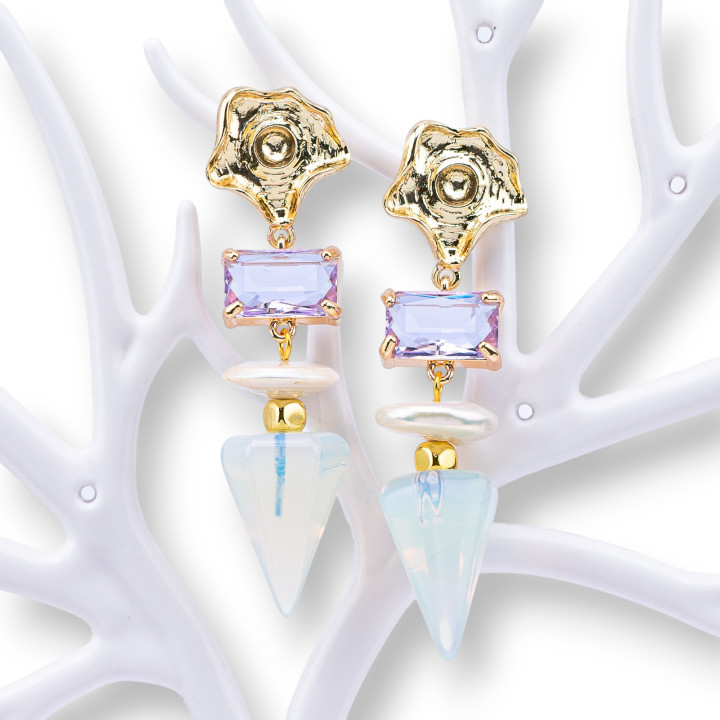 Boucles d'oreilles clous en bronze avec pierres semi-précieuses, cristaux et perles de rivière 18x62 mm Opale