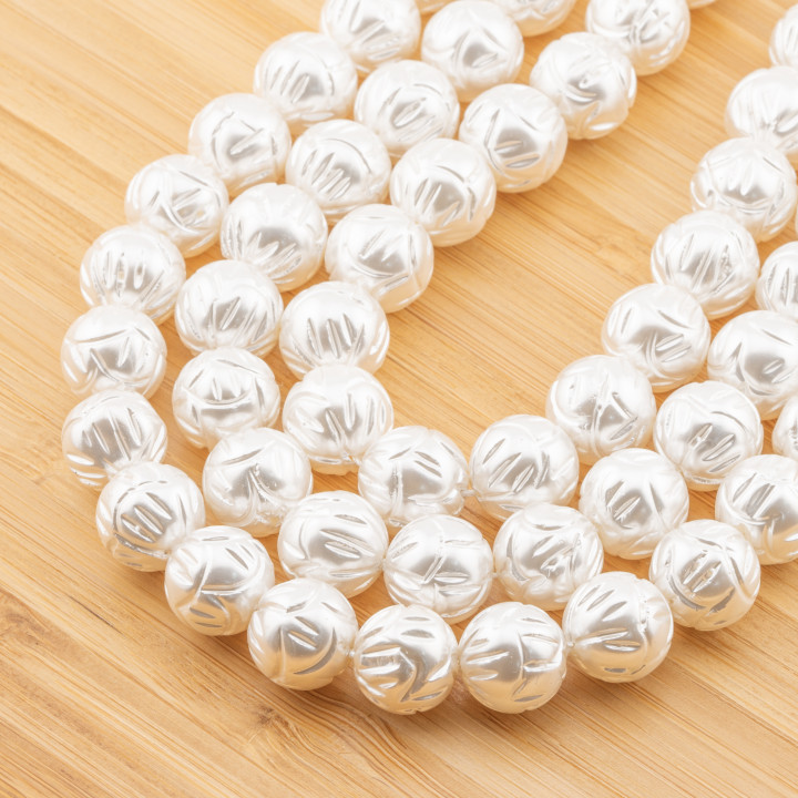 Engraved Round White Mallorca Pearls 12mm