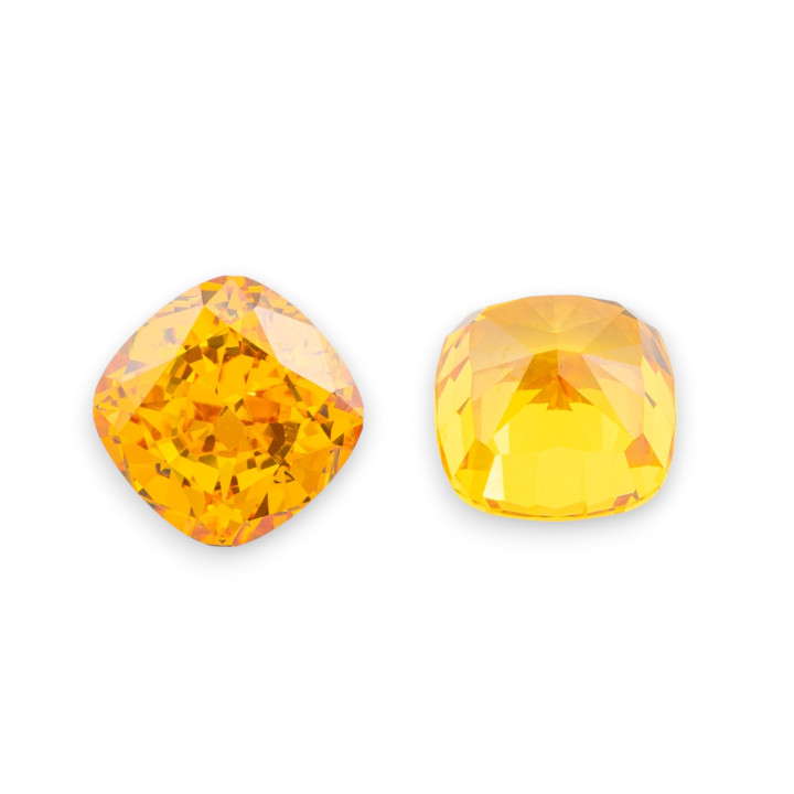 Gemma Corindone Sintetico Created Corundum Taglio Cuscino Antico 10mm 4pz Yellow Topaz