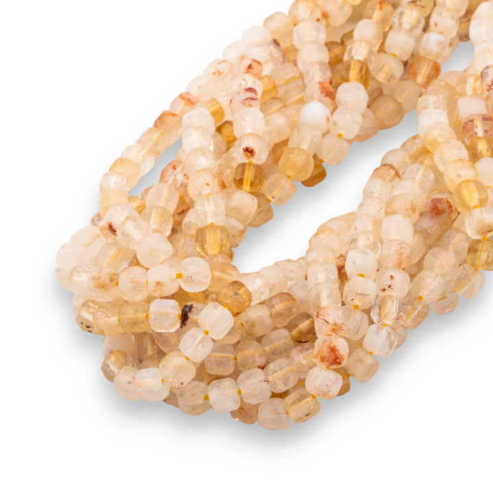 Klarer Citrin-Quarz-Würfel im Diamantschliff, 4,5 mm