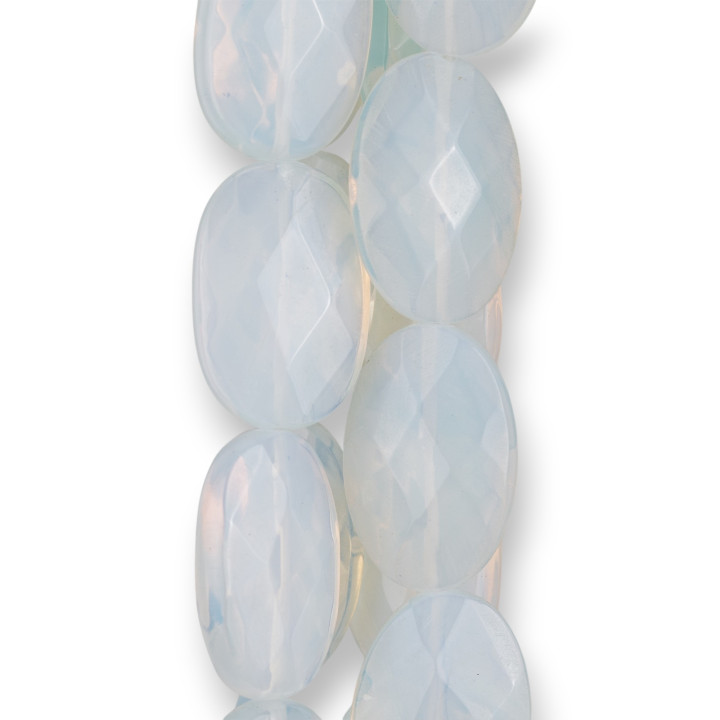 Synthetischer Opal, oval, flach facettiert, 20 x 30 mm