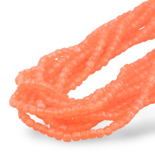 Klarer Pfirsich-Jade-Würfel im Diamantschliff, 4,5 mm