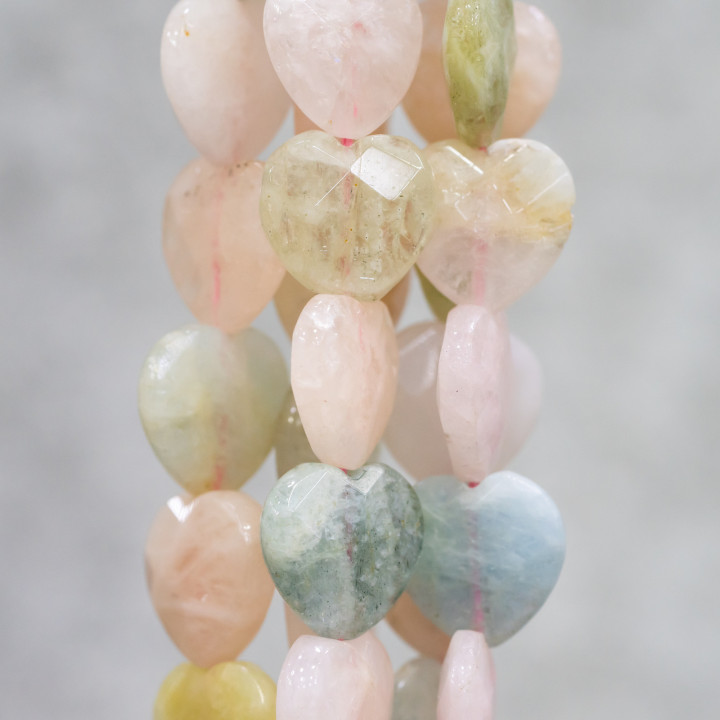 Berilo Aguamarina Multicolor Corazón Plano Facetado 12mm