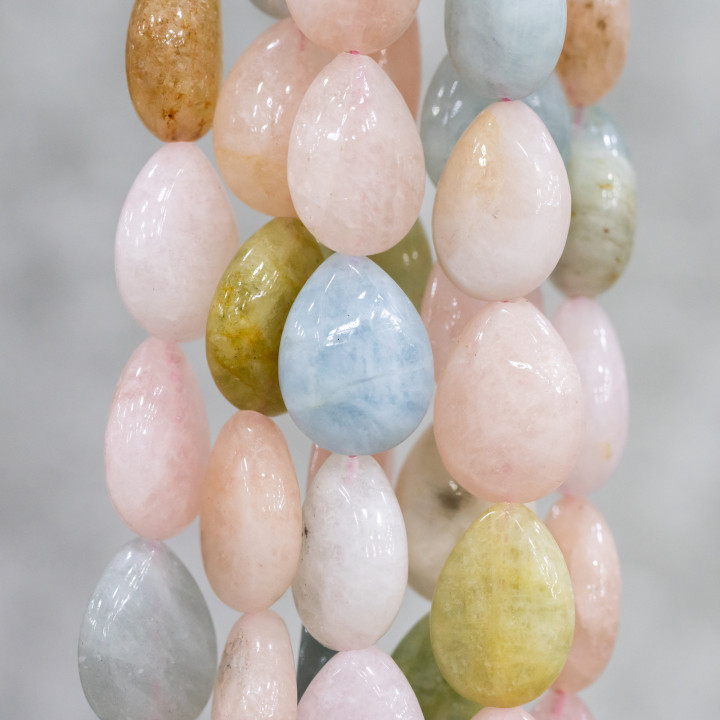 Aquamarin Beryll mehrfarbig glatte flache Tropfen 12x16mm