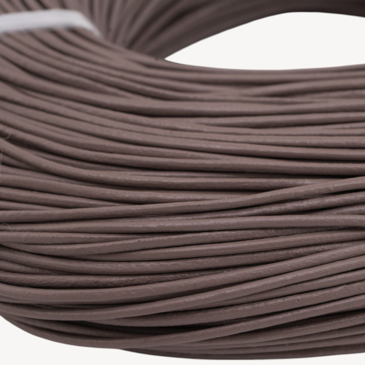 Corda di Vera Pelle Diametro 2mm Confezione da 90 Metri Marrone