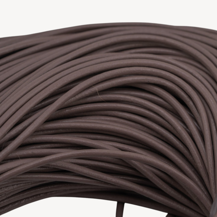 Corda di Vera Pelle Diametro 2mm Confezione da 90 Metri Marrone