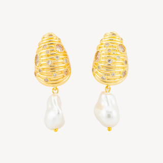 Orecchini A Perno Di Bronzo Conchiglia Con Zirconi E Perle Di Maiorca Barocche A Goccia 16x43mm Bianco