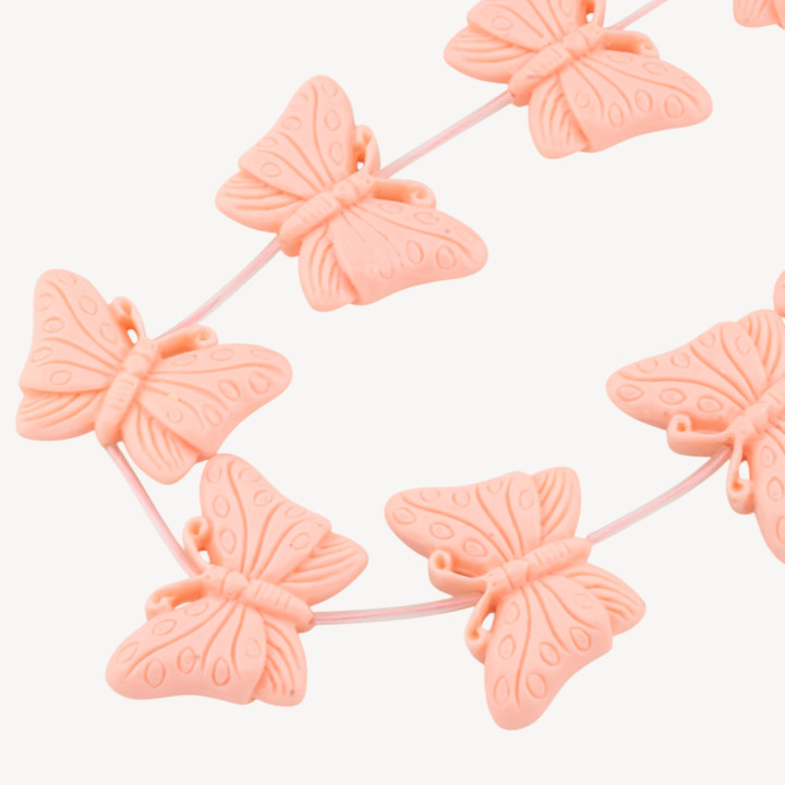 Fili di Perline In Resina A Forma di Farfalla 40x27mm 11pz Incisione Fronte Retro Rosa