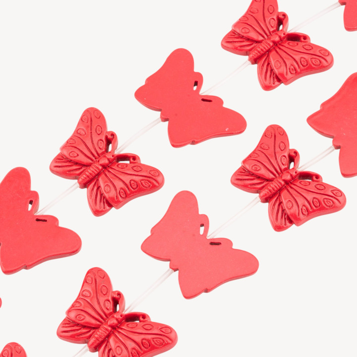 Fili di Perline In Resina A Forma di Farfalla 40x27mm 11pz Incisione Solo Fronte Rosso